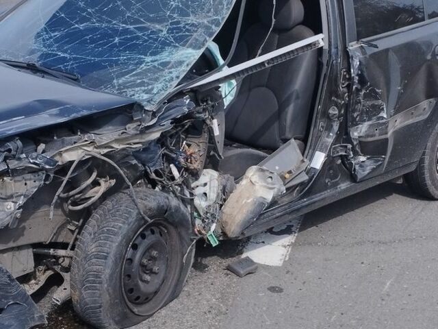 Чорний Кіа Ріо, об'ємом двигуна 1.4 л та пробігом 140 тис. км за 1200 $, фото 1 на Automoto.ua