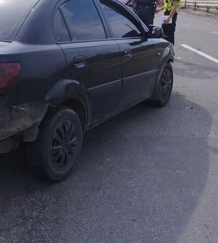 Чорний Кіа Ріо, об'ємом двигуна 1.4 л та пробігом 140 тис. км за 1200 $, фото 4 на Automoto.ua