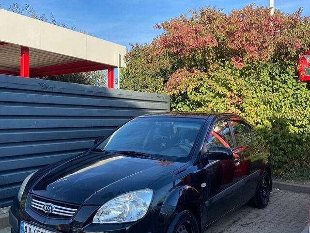 Чорний Кіа Ріо, об'ємом двигуна 1.4 л та пробігом 220 тис. км за 4500 $, фото 7 на Automoto.ua