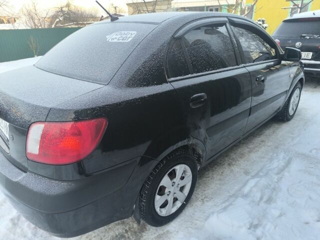 Чорний Кіа Ріо, об'ємом двигуна 1.4 л та пробігом 265 тис. км за 3650 $, фото 8 на Automoto.ua