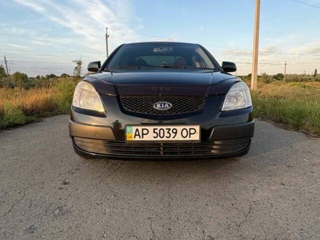 Чорний Кіа Ріо, об'ємом двигуна 1.4 л та пробігом 168 тис. км за 5500 $, фото 14 на Automoto.ua