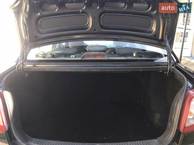 Черный Киа Рио, объемом двигателя 1.4 л и пробегом 291 тыс. км за 5500 $, фото 20 на Automoto.ua
