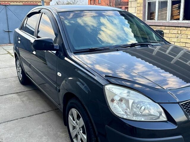 Черный Киа Рио, объемом двигателя 1.5 л и пробегом 250 тыс. км за 5500 $, фото 12 на Automoto.ua