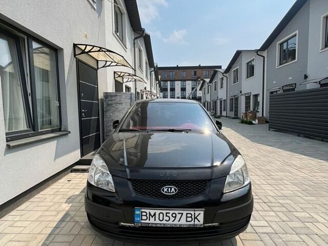 Чорний Кіа Ріо, об'ємом двигуна 1.5 л та пробігом 259 тис. км за 4400 $, фото 1 на Automoto.ua