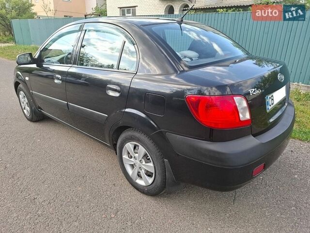 Черный Киа Рио, объемом двигателя 1.4 л и пробегом 156 тыс. км за 4800 $, фото 3 на Automoto.ua