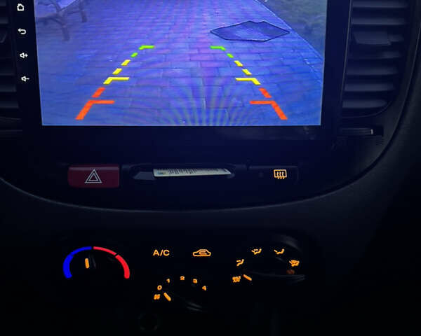 Черный Киа Рио, объемом двигателя 1.5 л и пробегом 287 тыс. км за 5500 $, фото 7 на Automoto.ua