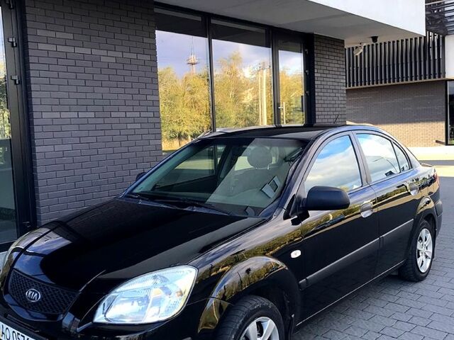 Чорний Кіа Ріо, об'ємом двигуна 1.4 л та пробігом 291 тис. км за 4200 $, фото 5 на Automoto.ua