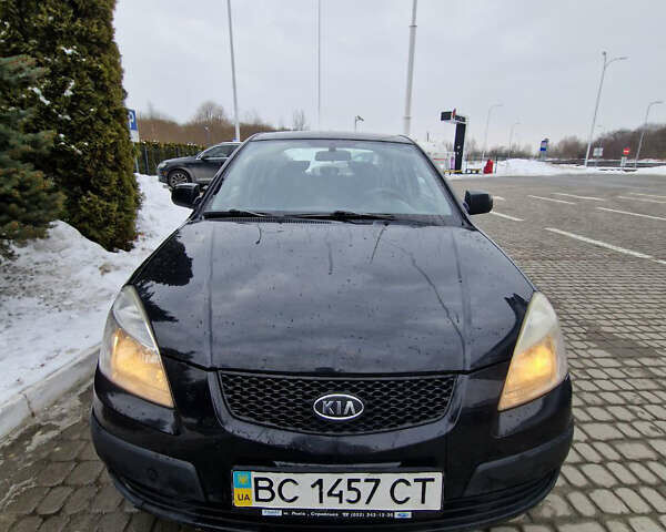 Чорний Кіа Ріо, об'ємом двигуна 1.49 л та пробігом 234 тис. км за 3400 $, фото 3 на Automoto.ua