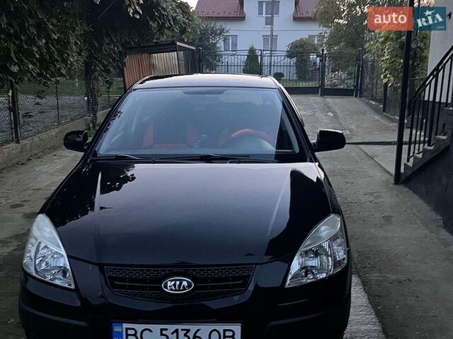 Черный Киа Рио, объемом двигателя 1.4 л и пробегом 210 тыс. км за 5500 $, фото 10 на Automoto.ua