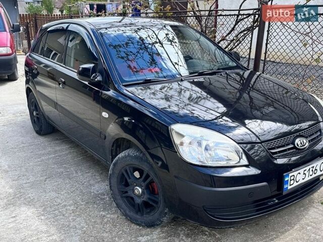 Черный Киа Рио, объемом двигателя 1.4 л и пробегом 210 тыс. км за 5500 $, фото 10 на Automoto.ua