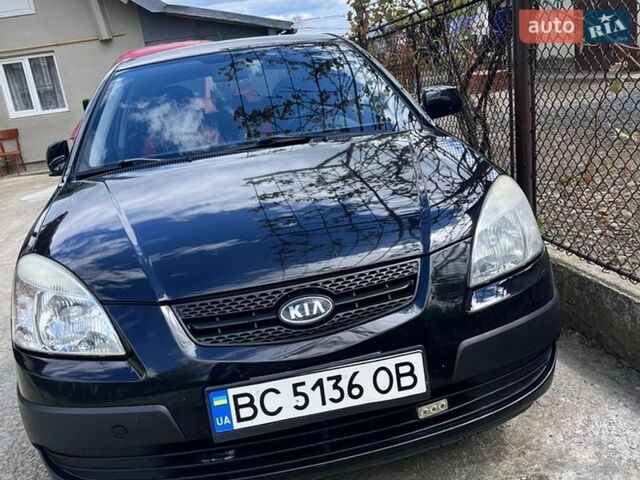 Черный Киа Рио, объемом двигателя 1.4 л и пробегом 210 тыс. км за 5500 $, фото 9 на Automoto.ua