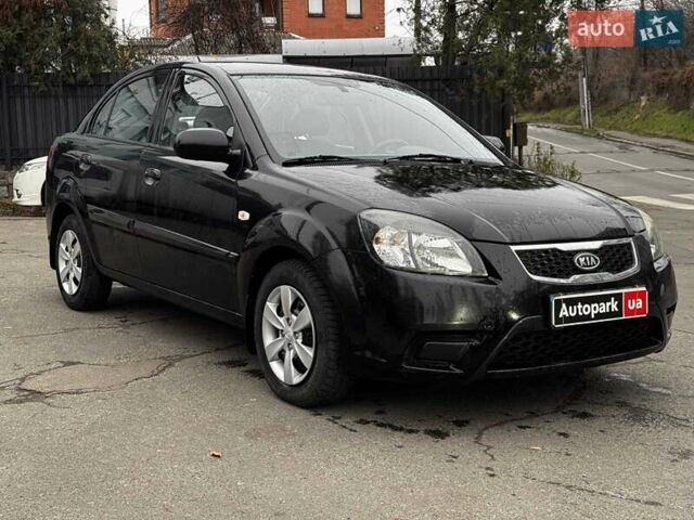 Черный Киа Рио, объемом двигателя 1.4 л и пробегом 151 тыс. км за 6490 $, фото 7 на Automoto.ua