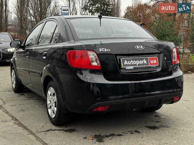Черный Киа Рио, объемом двигателя 1.4 л и пробегом 151 тыс. км за 6490 $, фото 15 на Automoto.ua