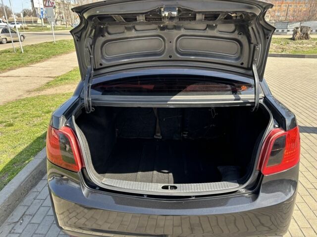 Черный Киа Рио, объемом двигателя 1.4 л и пробегом 290 тыс. км за 4500 $, фото 2 на Automoto.ua