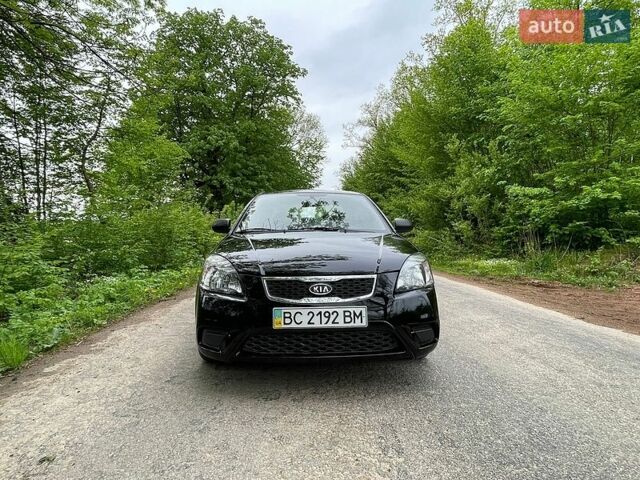 Черный Киа Рио, объемом двигателя 1.4 л и пробегом 91 тыс. км за 4800 $, фото 17 на Automoto.ua