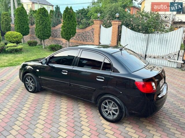 Черный Киа Рио, объемом двигателя 1.49 л и пробегом 230 тыс. км за 4600 $, фото 9 на Automoto.ua