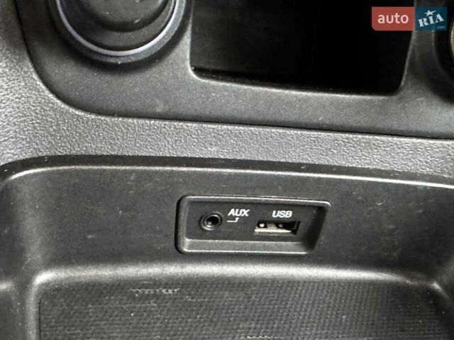 Черный Киа Рио, объемом двигателя 1.4 л и пробегом 151 тыс. км за 6490 $, фото 35 на Automoto.ua