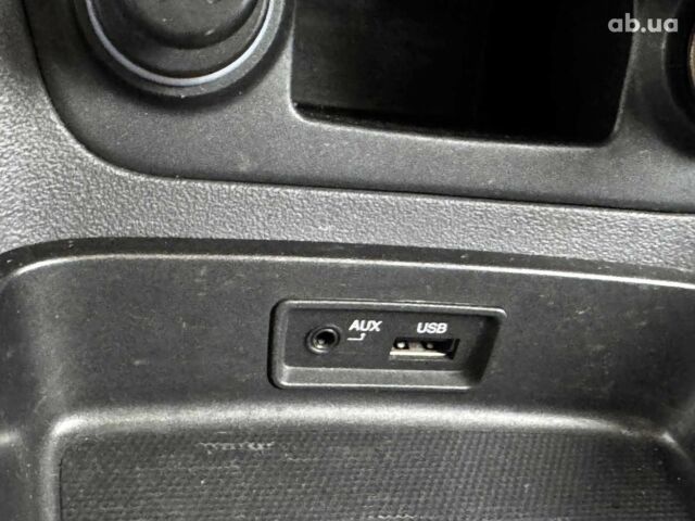 Чорний Кіа Ріо, об'ємом двигуна 1.4 л та пробігом 151 тис. км за 6490 $, фото 34 на Automoto.ua