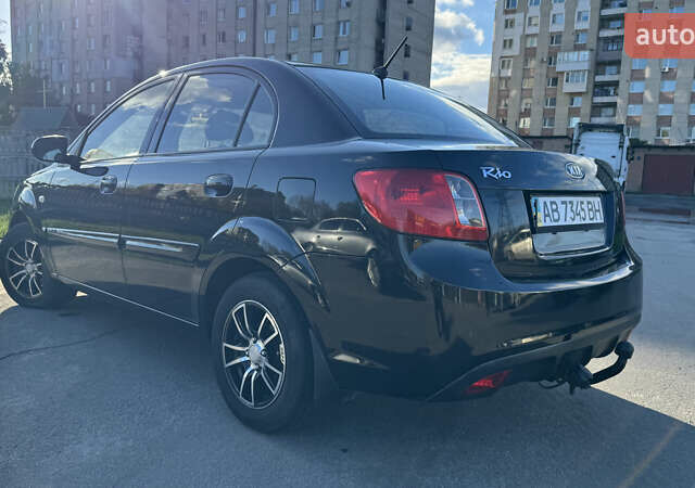 Чорний Кіа Ріо, об'ємом двигуна 1.5 л та пробігом 154 тис. км за 6900 $, фото 19 на Automoto.ua