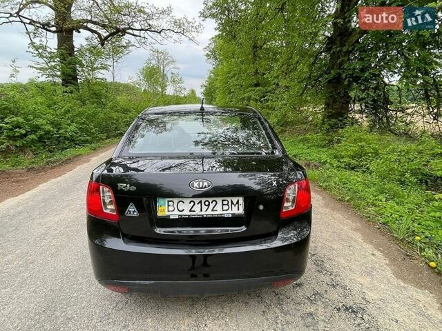 Черный Киа Рио, объемом двигателя 1.4 л и пробегом 91 тыс. км за 4800 $, фото 11 на Automoto.ua