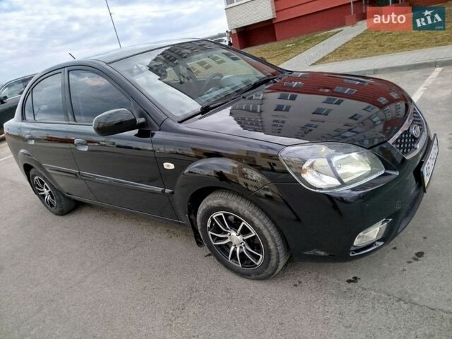 Черный Киа Рио, объемом двигателя 1.5 л и пробегом 155 тыс. км за 5650 $, фото 9 на Automoto.ua