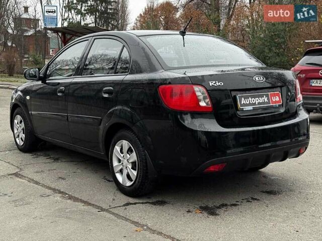 Черный Киа Рио, объемом двигателя 1.4 л и пробегом 151 тыс. км за 6490 $, фото 16 на Automoto.ua