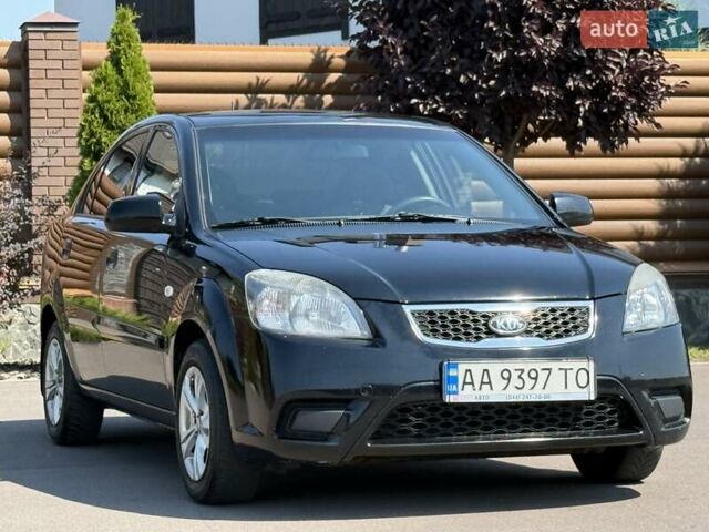 Черный Киа Рио, объемом двигателя 1.4 л и пробегом 151 тыс. км за 4500 $, фото 8 на Automoto.ua