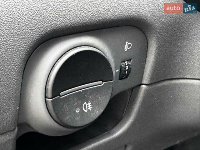 Черный Киа Рио, объемом двигателя 1.4 л и пробегом 151 тыс. км за 6490 $, фото 29 на Automoto.ua