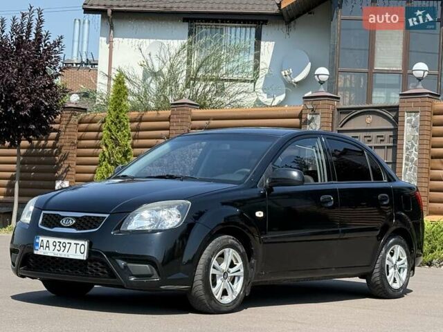Черный Киа Рио, объемом двигателя 1.4 л и пробегом 151 тыс. км за 4500 $, фото 7 на Automoto.ua