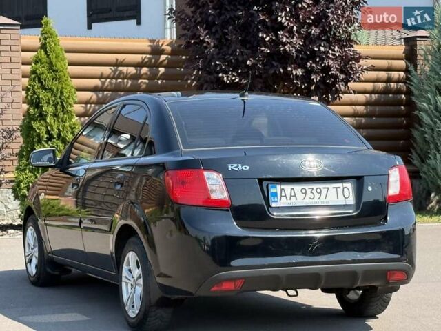 Черный Киа Рио, объемом двигателя 1.4 л и пробегом 151 тыс. км за 4500 $, фото 18 на Automoto.ua
