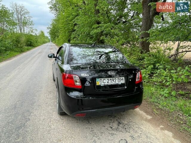 Чорний Кіа Ріо, об'ємом двигуна 1.4 л та пробігом 91 тис. км за 4500 $, фото 10 на Automoto.ua