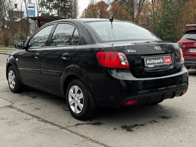 Черный Киа Рио, объемом двигателя 1.4 л и пробегом 151 тыс. км за 6490 $, фото 6 на Automoto.ua