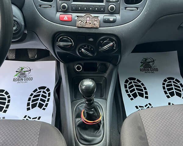 Кіа Ріо 2010 у Белой Церкве на Automoto.ua Чорний Кіа Ріо, об'ємом двигуна 1.4 л та пробігом 248 тис. км за 4250 $, фото 16 на Automoto.ua