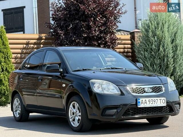 Черный Киа Рио, объемом двигателя 1.4 л и пробегом 151 тыс. км за 4500 $, фото 11 на Automoto.ua