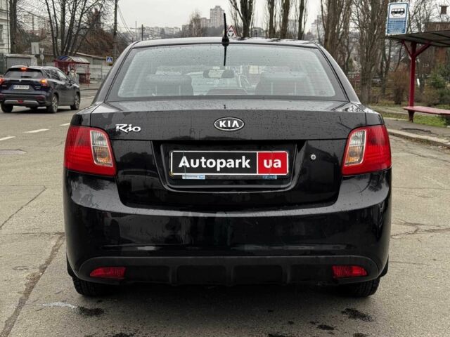 Черный Киа Рио, объемом двигателя 1.4 л и пробегом 151 тыс. км за 6490 $, фото 5 на Automoto.ua