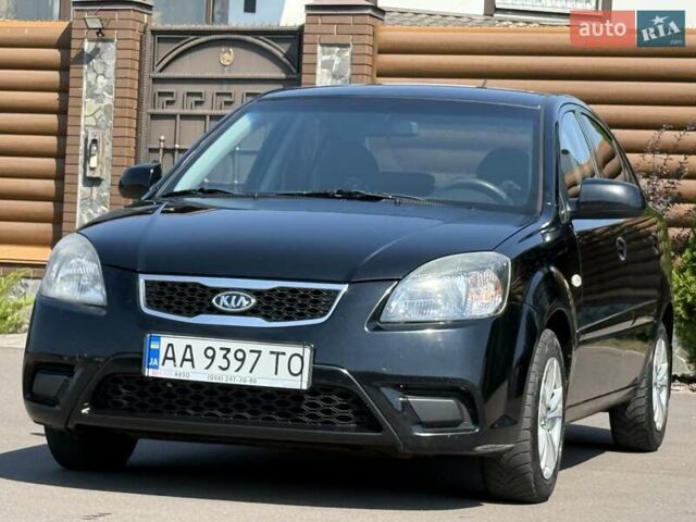 Черный Киа Рио, объемом двигателя 1.4 л и пробегом 151 тыс. км за 4500 $, фото 1 на Automoto.ua