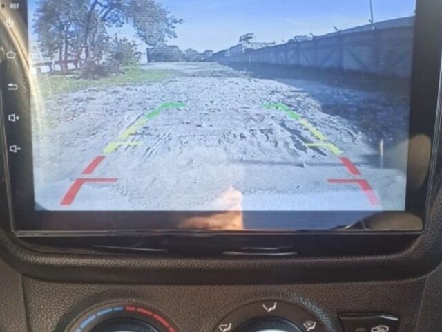 Чорний Кіа Ріо, об'ємом двигуна 1.4 л та пробігом 160 тис. км за 6900 $, фото 4 на Automoto.ua