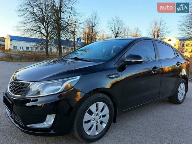 Черный Киа Рио, объемом двигателя 1.59 л и пробегом 231 тыс. км за 7600 $, фото 2 на Automoto.ua