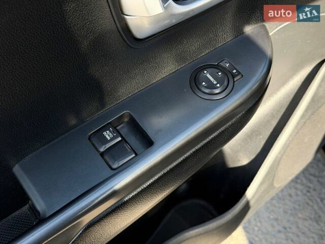 Черный Киа Рио, объемом двигателя 1.4 л и пробегом 162 тыс. км за 7700 $, фото 32 на Automoto.ua