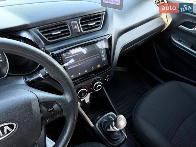 Черный Киа Рио, объемом двигателя 1.4 л и пробегом 162 тыс. км за 7700 $, фото 45 на Automoto.ua