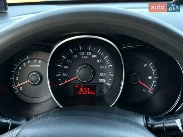 Черный Киа Рио, объемом двигателя 1.4 л и пробегом 162 тыс. км за 7700 $, фото 42 на Automoto.ua