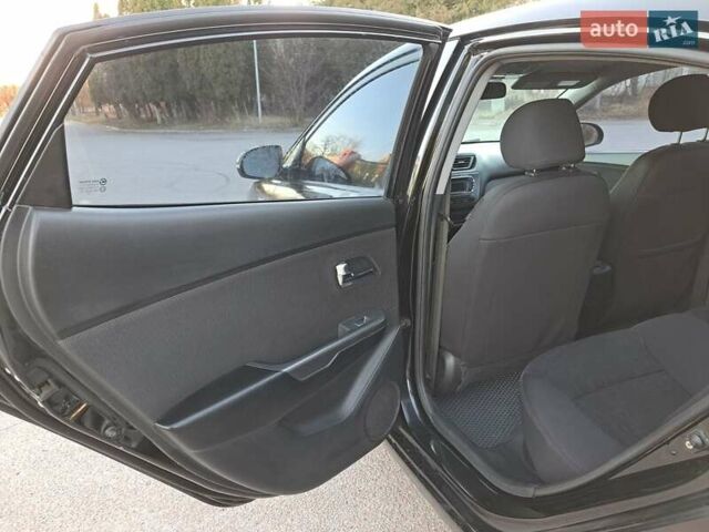 Черный Киа Рио, объемом двигателя 1.59 л и пробегом 231 тыс. км за 7600 $, фото 16 на Automoto.ua