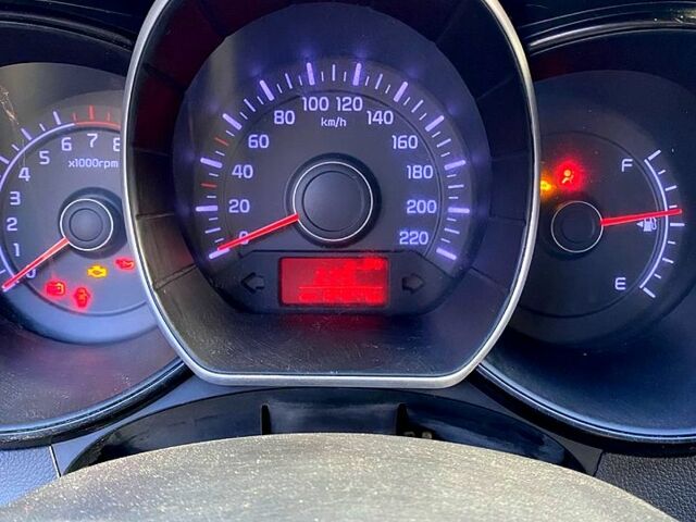 Чорний Кіа Ріо, об'ємом двигуна 1.4 л та пробігом 1350 тис. км за 7100 $, фото 7 на Automoto.ua