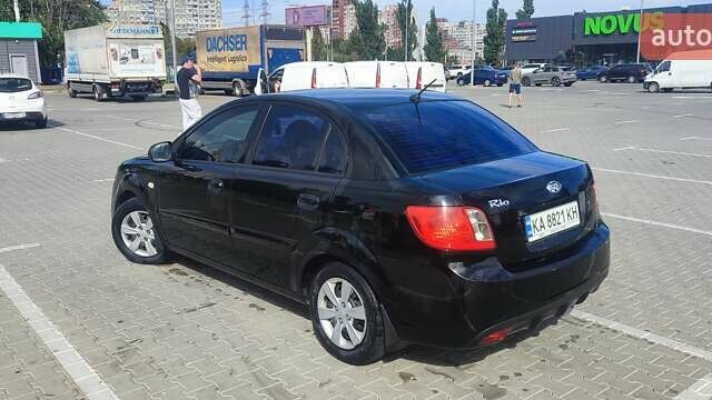 Черный Киа Рио, объемом двигателя 1.4 л и пробегом 224 тыс. км за 4600 $, фото 6 на Automoto.ua