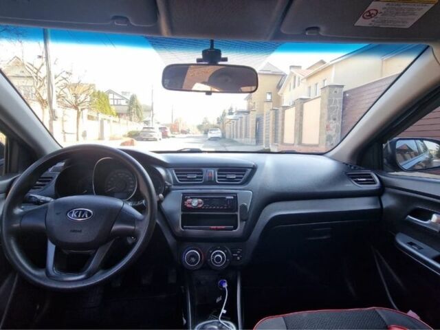 Черный Киа Рио, объемом двигателя 1.4 л и пробегом 180 тыс. км за 6500 $, фото 6 на Automoto.ua