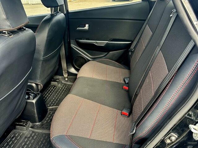 Чорний Кіа Ріо, об'ємом двигуна 1.6 л та пробігом 249 тис. км за 7200 $, фото 4 на Automoto.ua