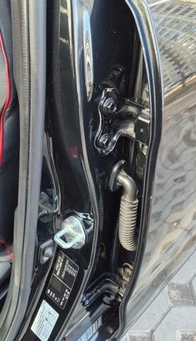 Черный Киа Рио, объемом двигателя 1.4 л и пробегом 362 тыс. км за 5500 $, фото 11 на Automoto.ua