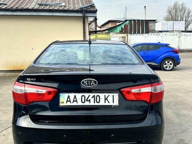 Чорний Кіа Ріо, об'ємом двигуна 1.6 л та пробігом 249 тис. км за 7200 $, фото 2 на Automoto.ua