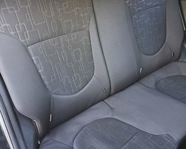 Черный Киа Рио, объемом двигателя 1.59 л и пробегом 231 тыс. км за 7600 $, фото 19 на Automoto.ua