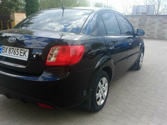 Черный Киа Рио, объемом двигателя 0 л и пробегом 49 тыс. км за 4800 $, фото 3 на Automoto.ua